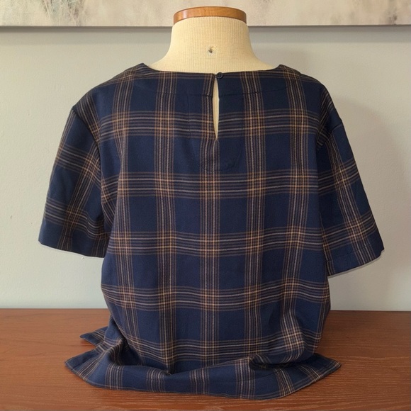 NWOT Plaid Navy Blue and Brown Women's Top - Picture 4 of 7